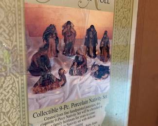 #196 Grandeur Noel 9 piece porcelain nativity set $30.00