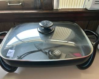 #209 presto electric skillet $20.00
