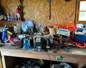 #212 tools shed Value craft dual bench Ginder $60.00