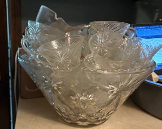 #207 punch bowl set with cups and latte $25.00