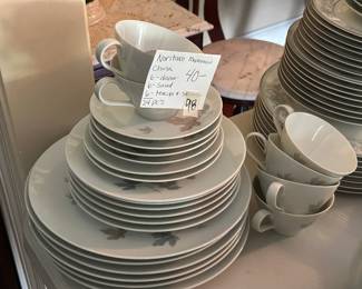 #98 Noritake Maplewood China 31 pieces including serving pieces $85.00