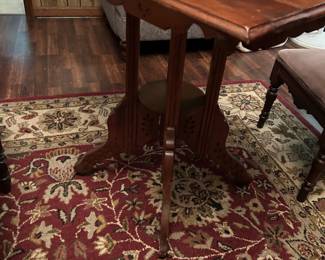 #48 east lake rolling table on wheels as is finish 30x21x30 $76.00