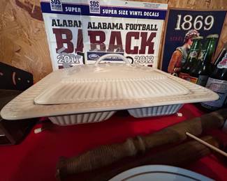 #183 Villa Blanca 3 piece serving set with lid base and stand $30.00