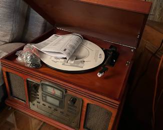 #42 Crosby record player, cd and radio $75.00