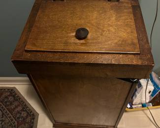 #164 trash bin hand made with lid 18x14x30 $30.00