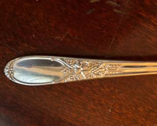 #96 Rogers silver plate flatware 52 piece in wood box $120.00