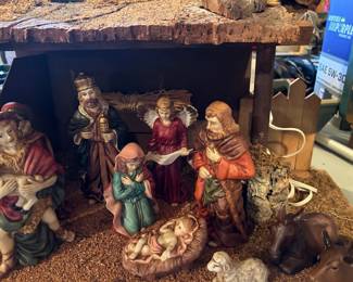 #190 vintage ceramic nativity set in wood shed 7 inch tall $35.00