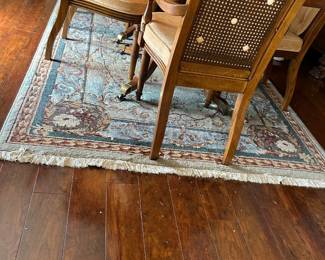 #7 machine rug blue cream 64x94 $100.00