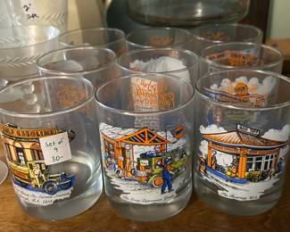 #114 set of 9 Gulf on the rocks glasses, vintage $30.00