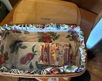 #69 Longaberger backer bounty basket 1998 lid fabric liner plastic insert $24.00