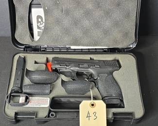 Smith & Wesson M&P9 M2.0 Compact with Crimson Trace Laser