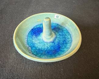 Handmade Ceramic Ring Holder Dish with Crackle Glaze