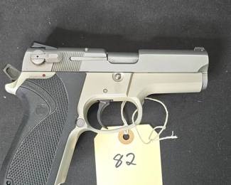 Smith & Wesson Model 6906 Pistol
