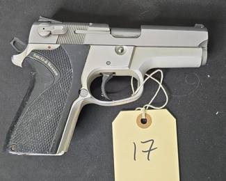 Smith & Wesson Model 6906 9mm Pistol