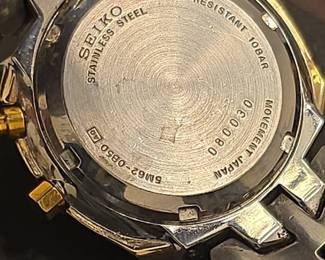 Seiko Kinetic Indicator 5M62-0B50 Two-Tone Watch