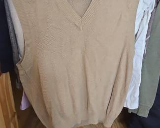 Britches of Georgetowne VNeck Sweater Vest