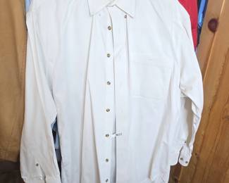 Saratoga Sport Mens ButtonDown Shirt