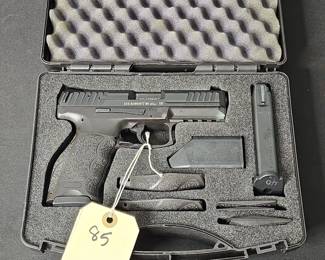 Heckler & Koch VP40 Semi Automatic Pistol