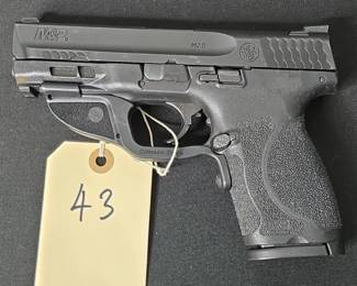 Smith & Wesson M&P9 M2.0 Compact with Crimson Trace Laser