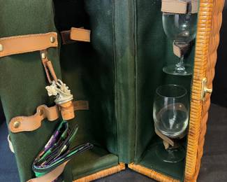 Picnic Time Wine Service Basket second image