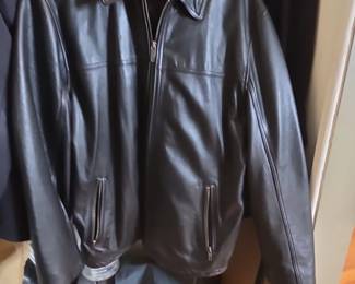 Eddie Bauer Mens Genuine Leather Jacket