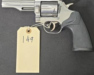 Dan Wesson Model 15-2 .357 Magnum Revolver