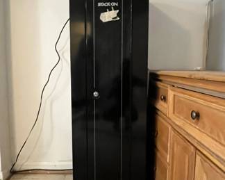 StackOn Gun Security Cabinet