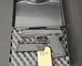 Heckler & Koch USP Tactical .45 ACP