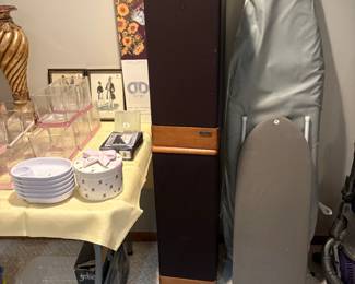 . . . Advent speaker set