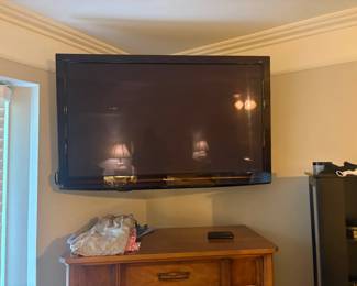 . . . flat screen TV