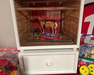 . . . American Girl doll dyorama