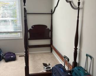 . . . canopy twin bed