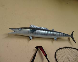 Wahoo Fish (silver body with vertical blue stripes)