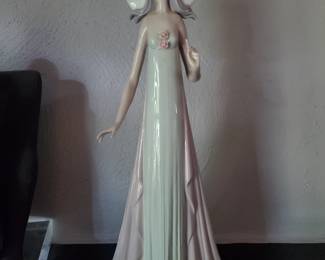 Lladro approx 20" tall
