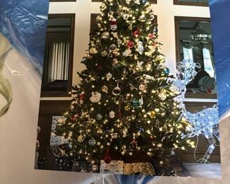 CHRISTMAS TREE 9'