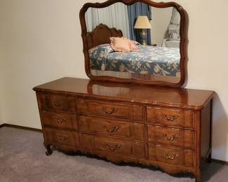 TRIPLE DRESSER WITH MIRROR