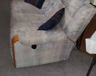 DOUBLE RECLINER