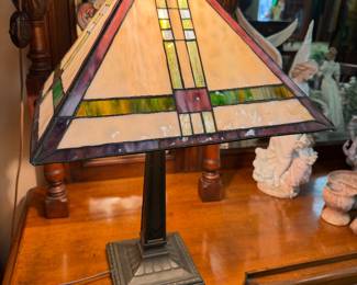 Arts & Crafts Style Stained Glass Lamp