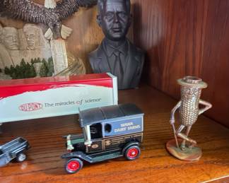 Gearbox 1912 Ford Model T Texaco Delivery Truck Coin Bank