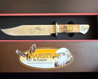 American Mint Majesty in Flight Bald Eagle Bowie Knife