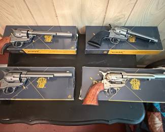 Denix M1873 Peacemaker Replica Revolver