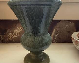 Vintage Haeger USA Mottled Green Pedestal Vase