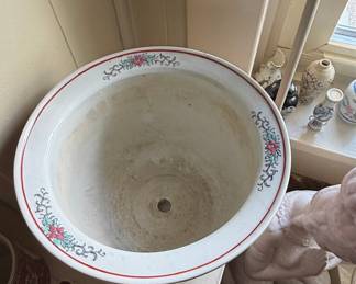 Vintage Chinese Famille Rose Porcelain Jardiniere