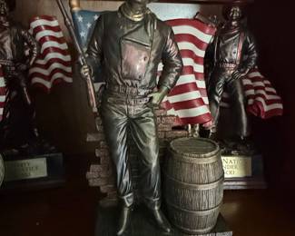 Bradford Exchange John Wayne "O Say Can You See" Patriotic Cowboy Figurine