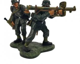 Britains WWII RC2 German Bazooka Anti-Tank Team