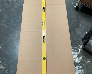 Lot 10183: Pittsburgh 72-Inch Box Frame Level