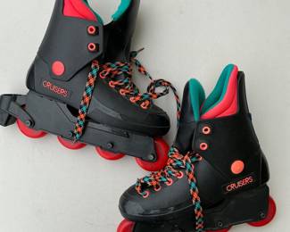 Lot 4035: Cruisers Vintage Inline Skates with Heel Brake & Tote Bag