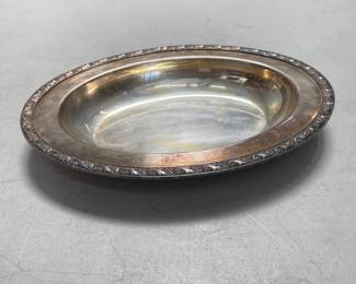Lot 9024: Silverplate Oval Vegetable Bowl, Rose Marie-Style Rim