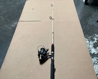 Lot 10184: 7'6" Spinning Rod and Reel Combo