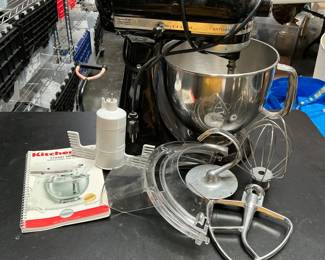 Lot 255: KitchenAid Artisan 325 Watt Tilt-Head Stand Mixer, Black
